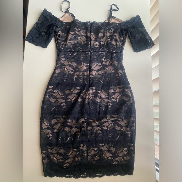GUESS LACE BODYCON COCKTAIL DRESS - Picture 6 of 6